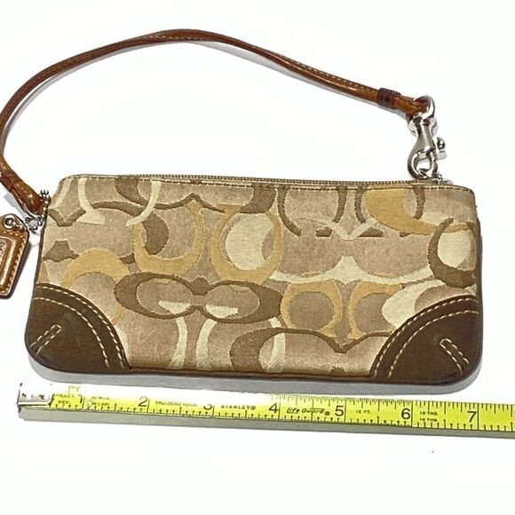 Coach Wristlet  - Picture 6 of 9